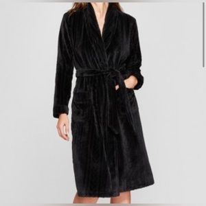 Gilligan & O’Malley Women’s Black Textured Bathrobe Size XS/S